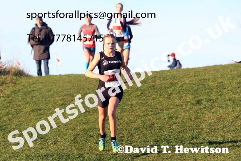Girls under-15s, 2022 North Eastern Cross Country Champs., Temple Park, South Shields.  Photo: David T. Hewitson/Sports for All Pics